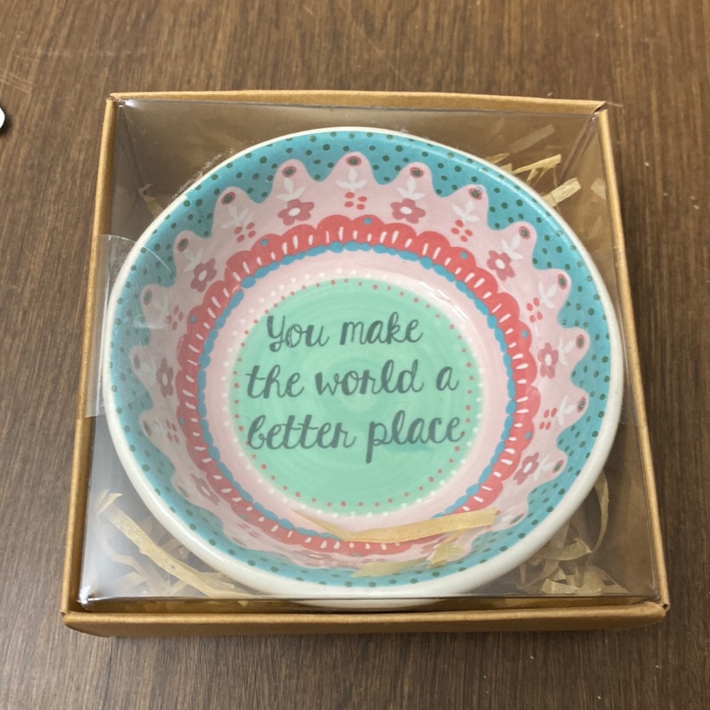 ‼️ BLIZZARD SALE ☃️‼️ Inspirational Trinket/Ring Tray - NWOT!